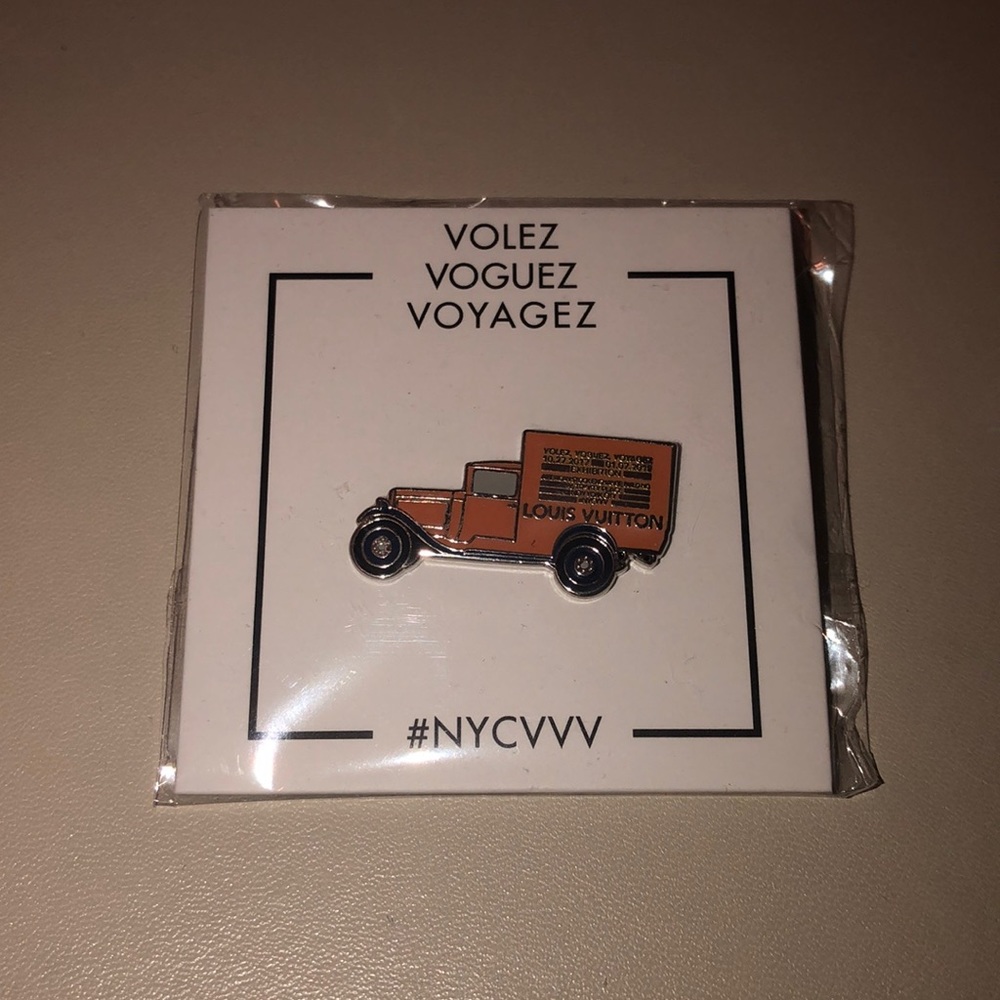 Louis Vuitton Volez Exhibit Pin Collectible Rare